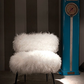 Claude Cartier décoration et architecte d'intérieur à Lyon. Fauteuil Nepal BAXTER