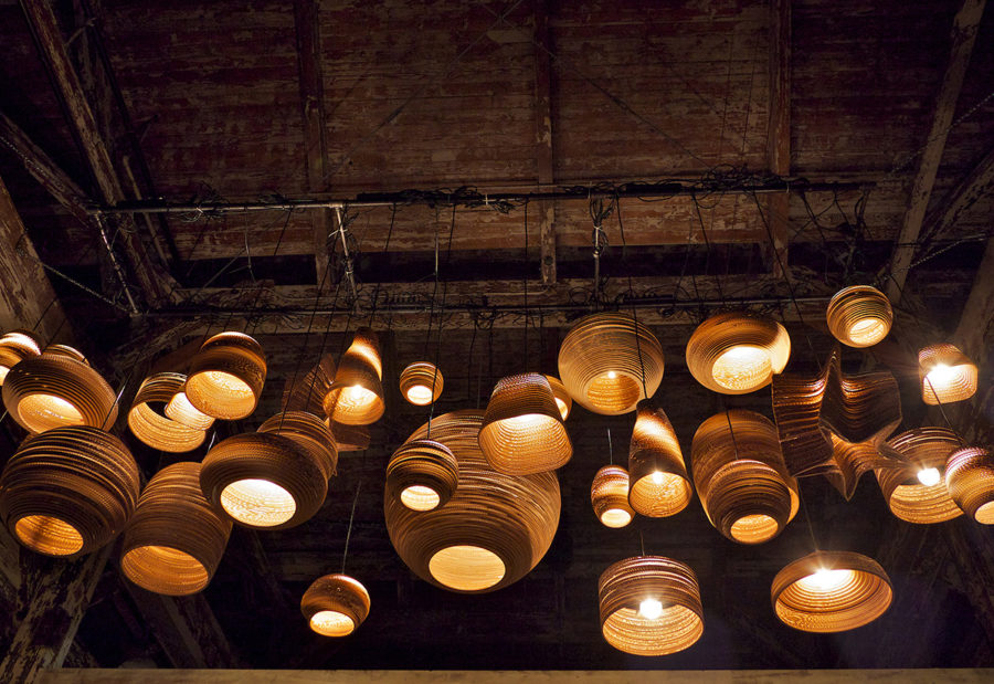 Claude Cartier décoration et architecte d'intérieur à Lyon. Luminaires de la marque Graypants.