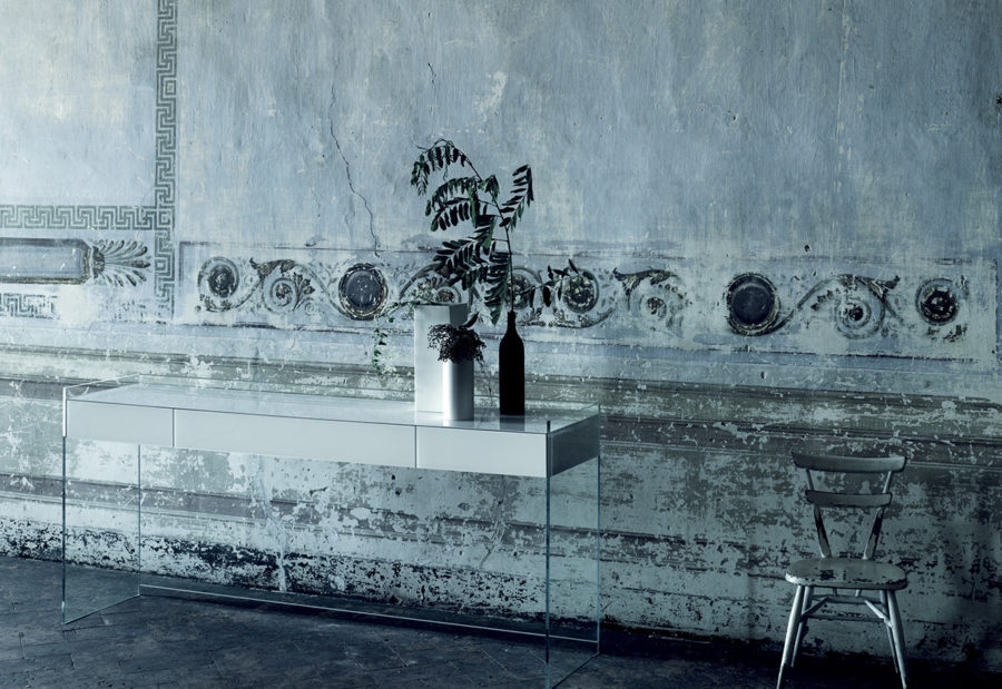 Claude Cartier meuble de rangement Float - Glas Italia - Décoration et architecte d'intérieur Lyon